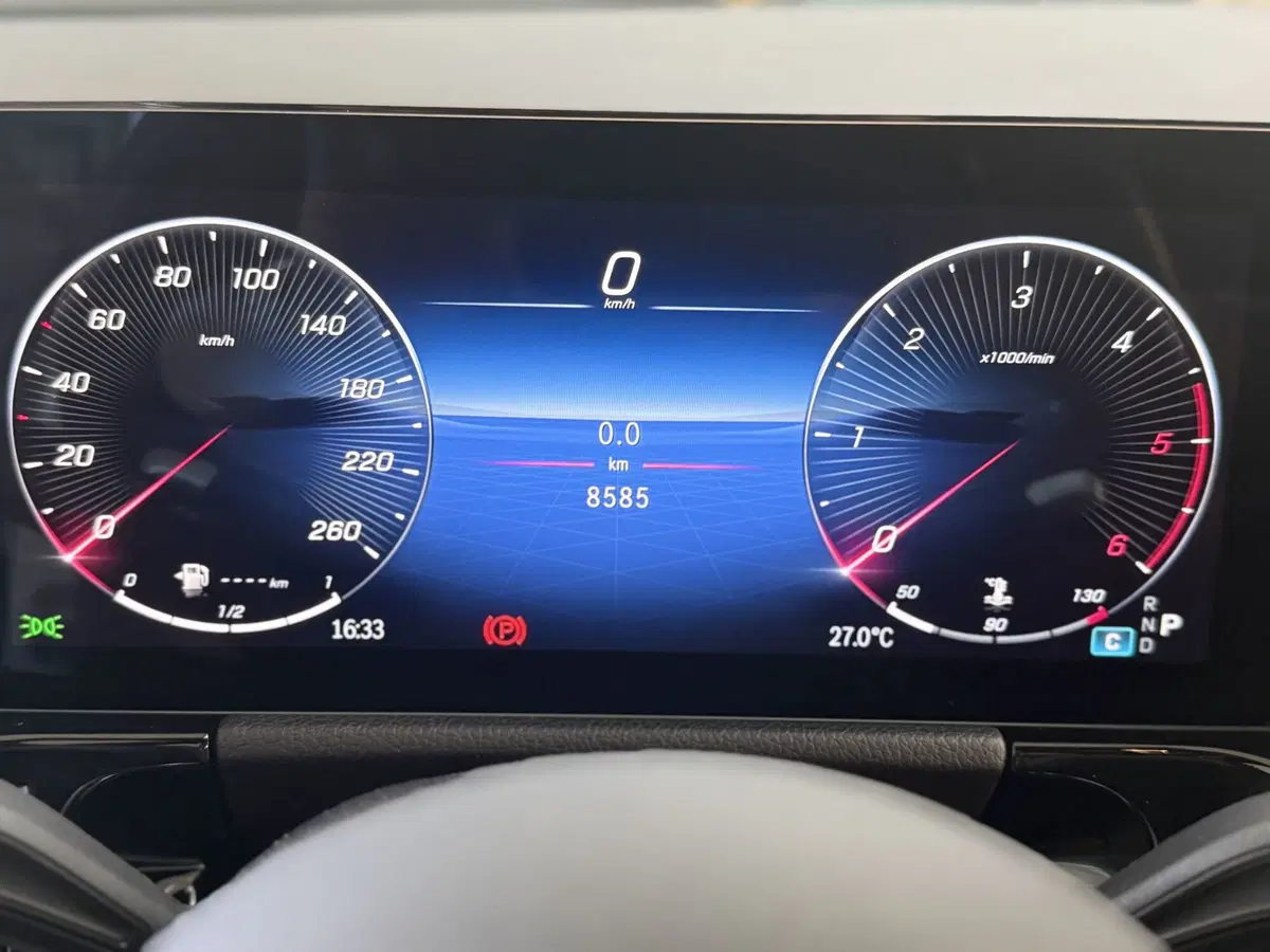 Mercedes-Benz GLA SUV usata a Napoli (9)