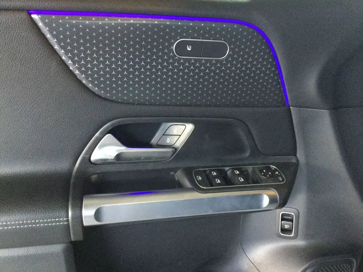 Mercedes-Benz GLB usata a Caserta (11)