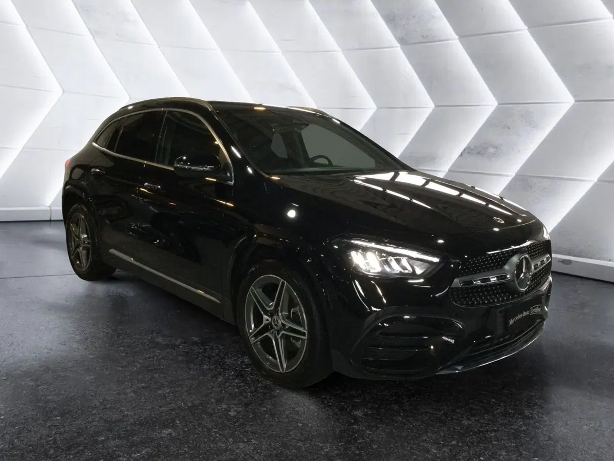 Mercedes-Benz GLA SUV usata a Caserta (3)