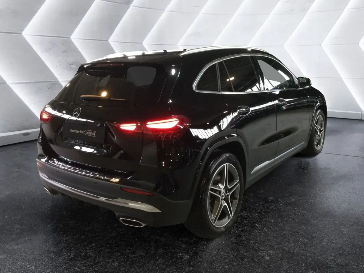 Mercedes-Benz GLA SUV usata a Caserta (5)