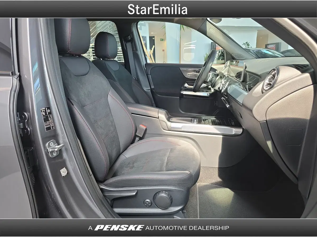 Mercedes-Benz GLB nuova a Ferrara (17)