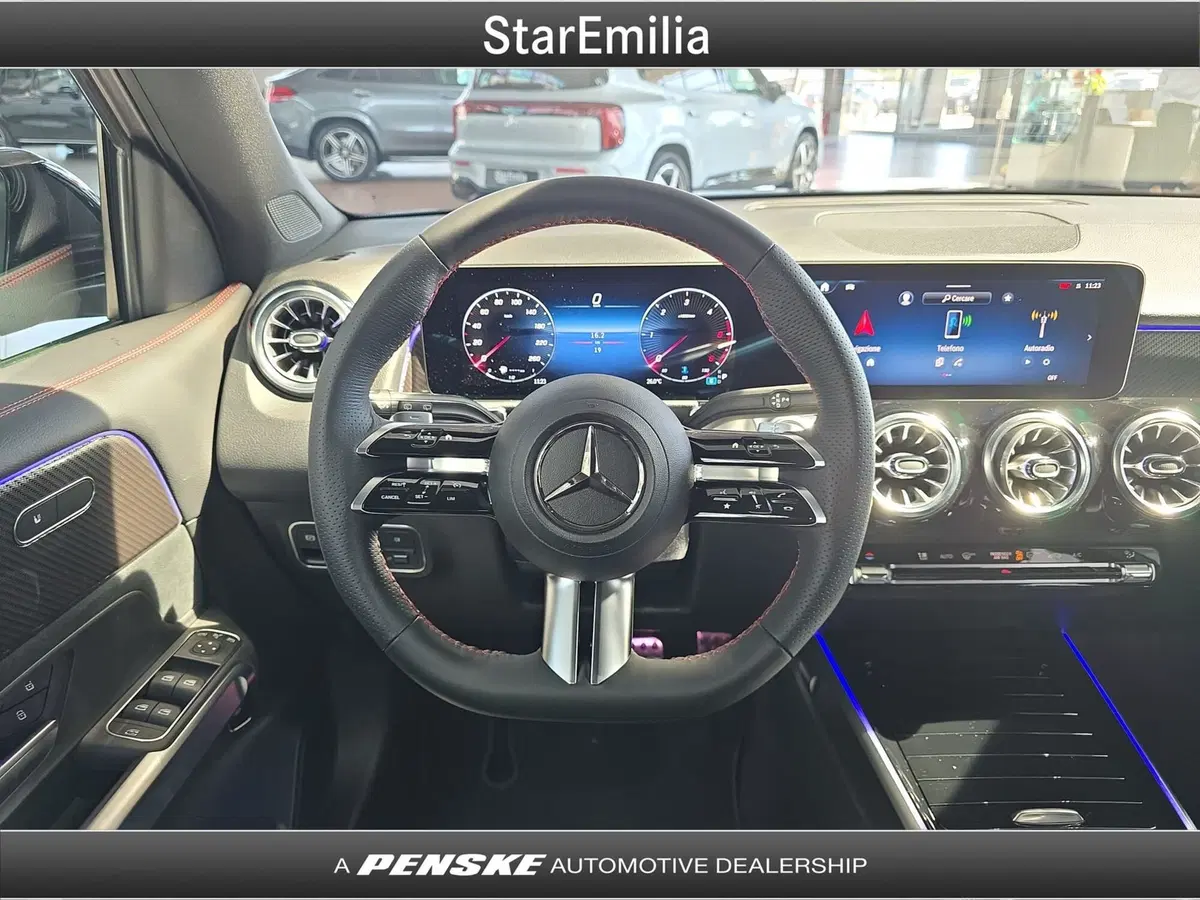 Mercedes-Benz GLB nuova a Ferrara (19)