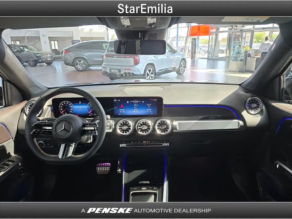 Mercedes-Benz GLB nuova a Ferrara (9)