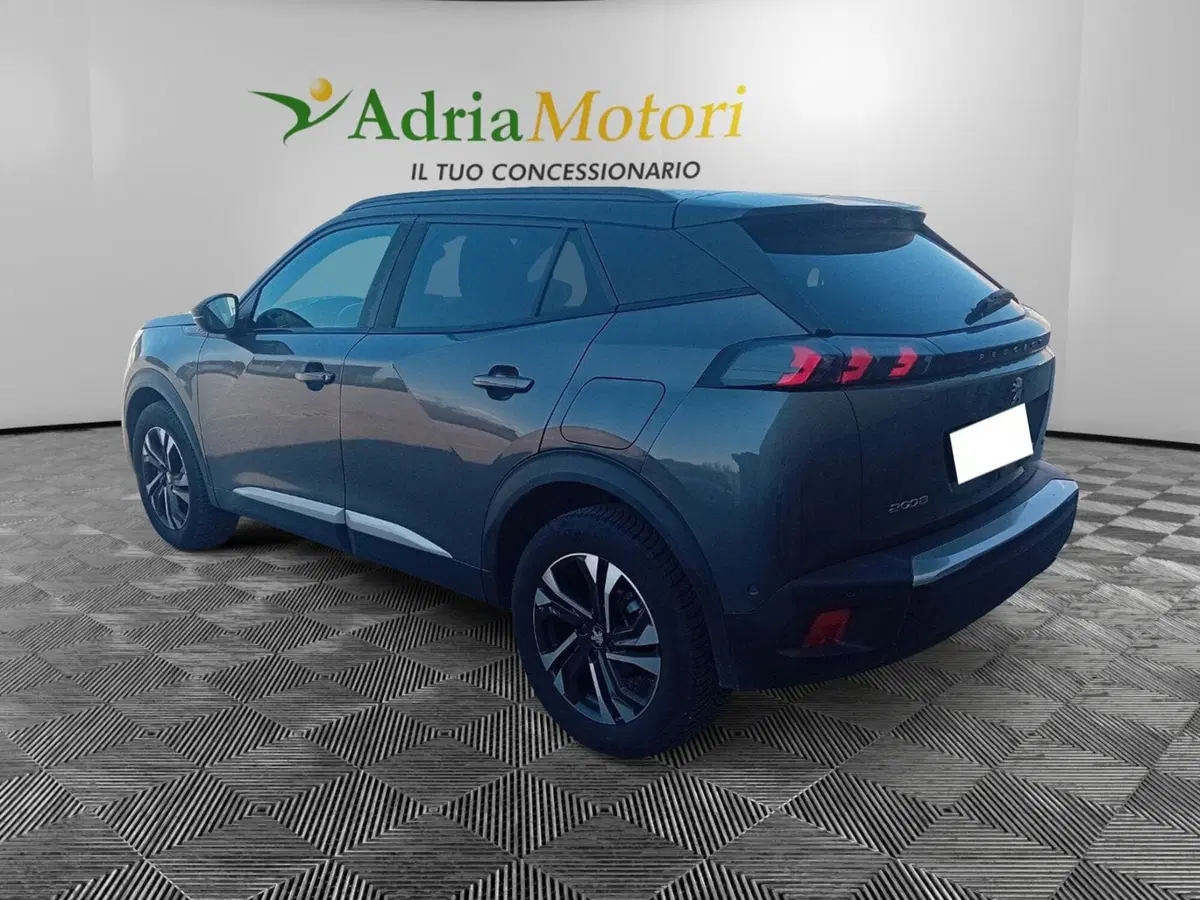 Peugeot 2008 usata a Udine (3)