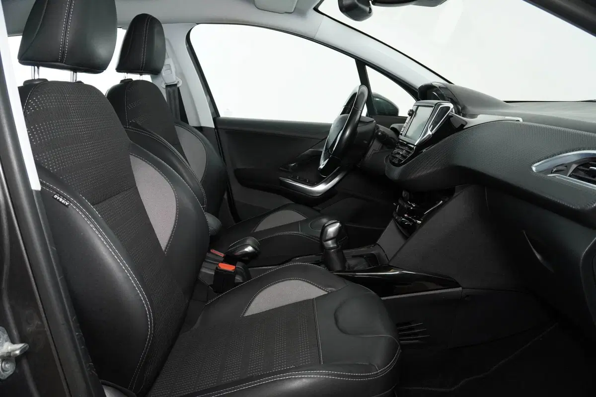Peugeot 2008 usata a Perugia (11)