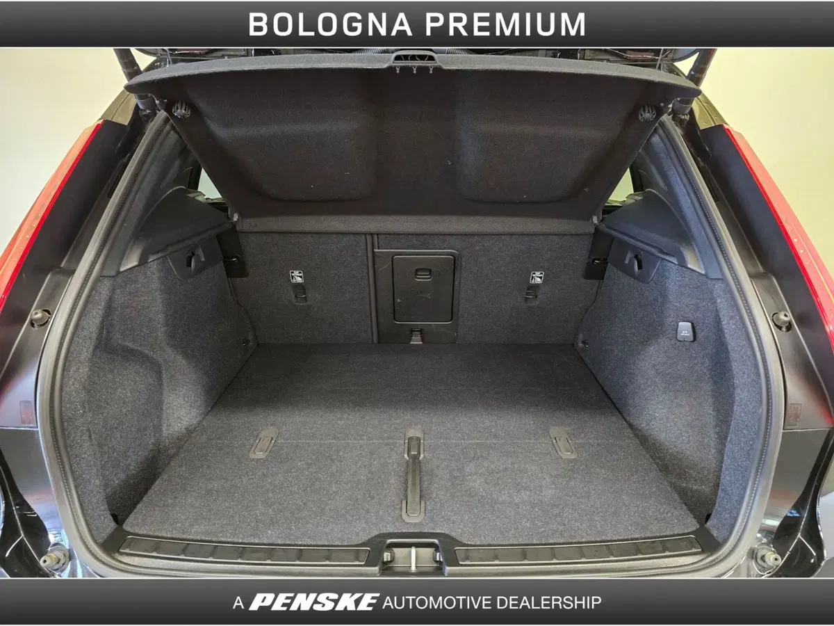Volvo XC40 usata a Bologna (10)