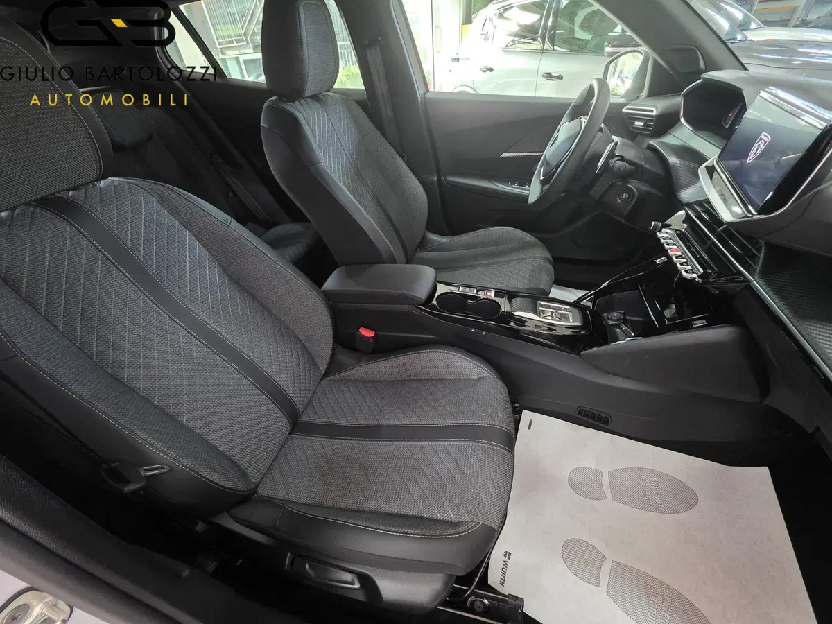 Peugeot 2008 usata a Prato (10)