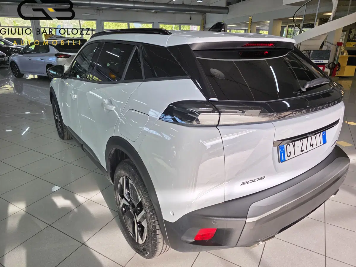 Peugeot 2008 usata a Prato (5)