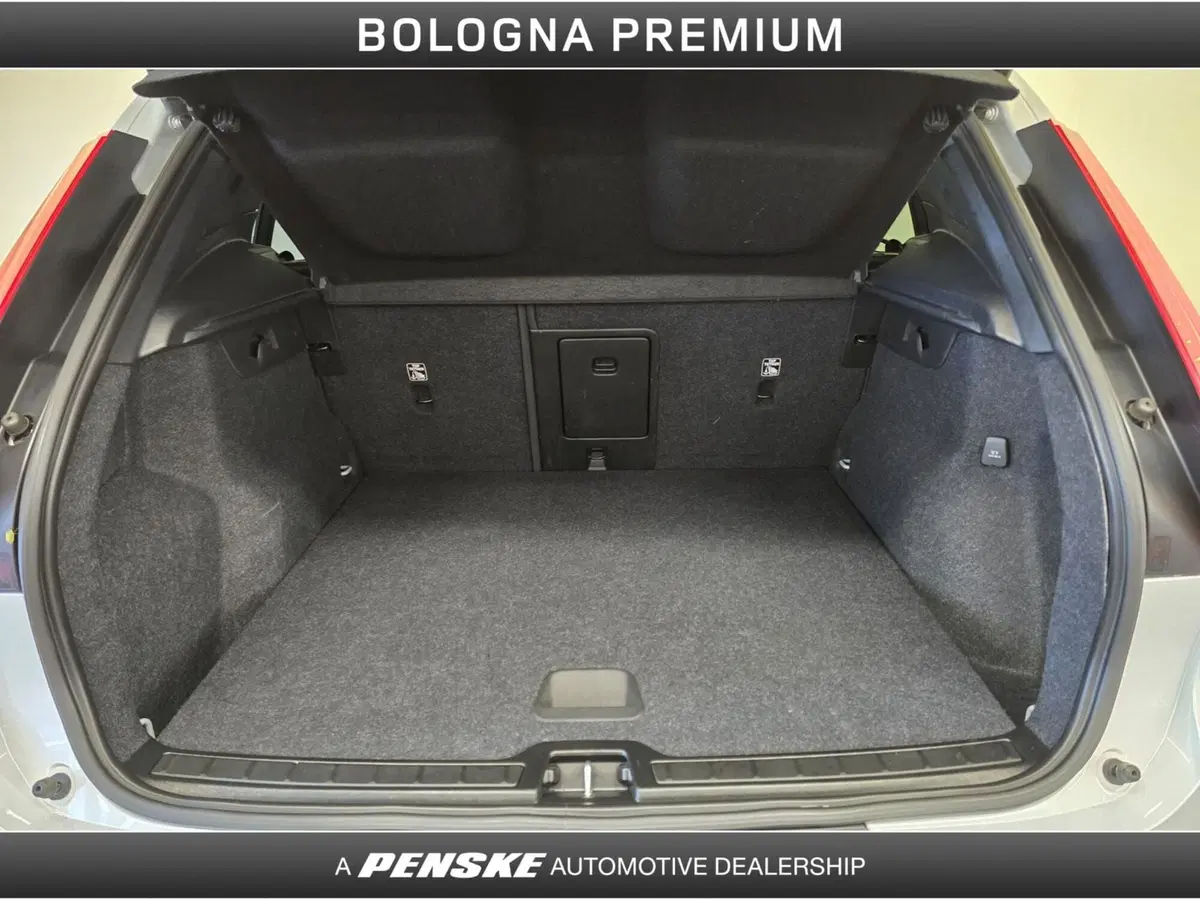Volvo XC40 usata a Bologna (10)