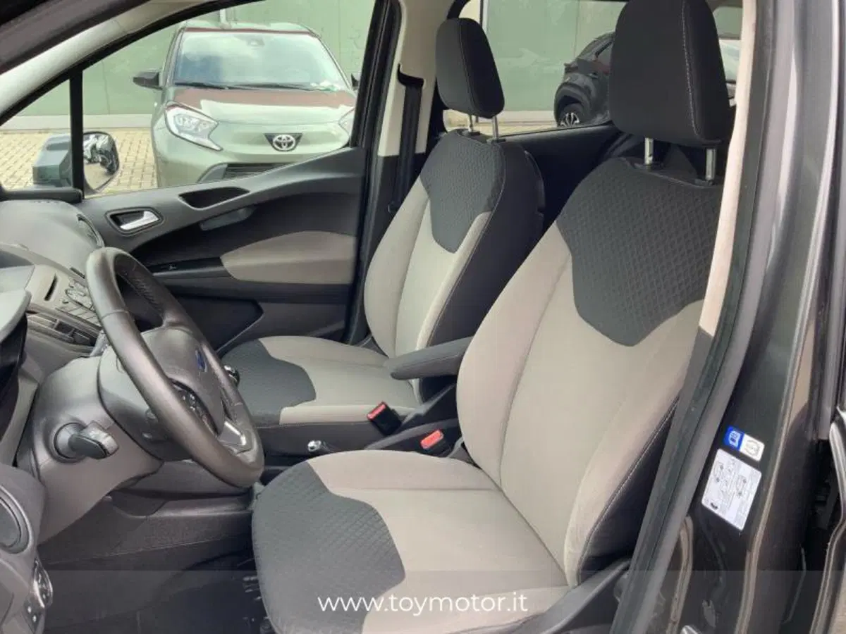 Ford Tourneo Courier usata a Perugia (11)
