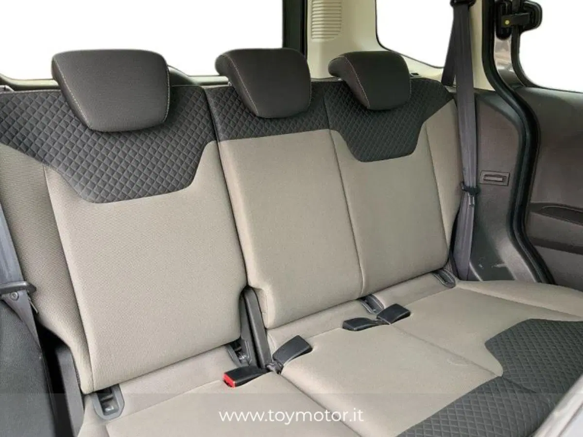Ford Tourneo Courier usata a Perugia (15)