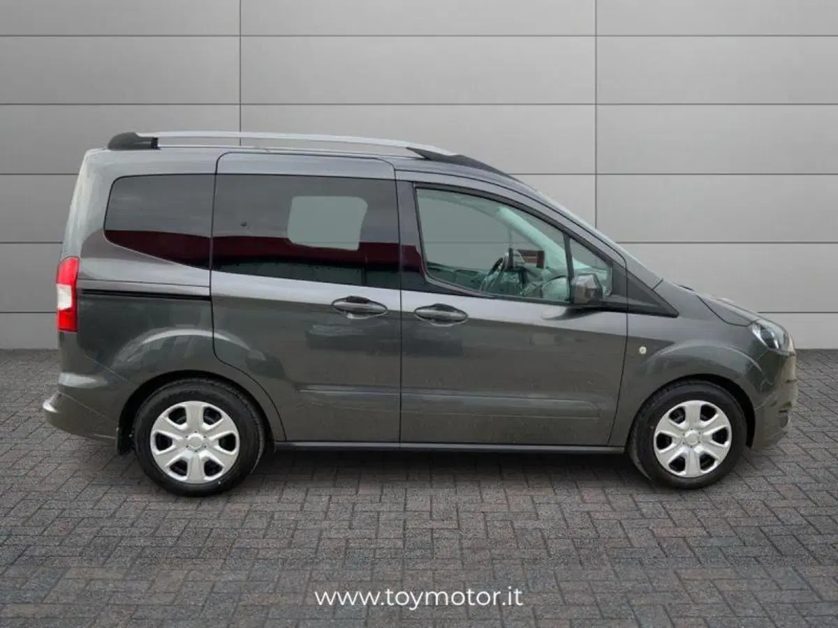 Ford Tourneo Courier usata a Perugia (4)