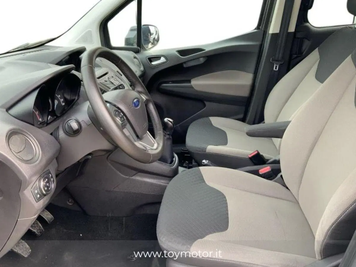 Ford Tourneo Courier usata a Perugia (9)