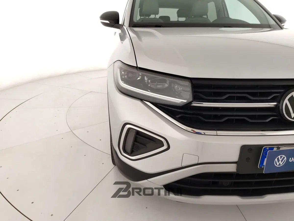Volkswagen T-Cross usata a Massa-Carrara (5)