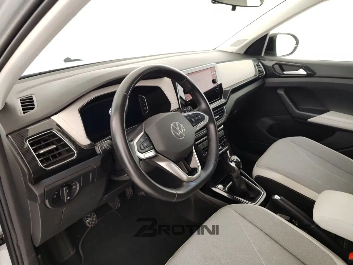 Volkswagen T-Cross usata a Massa-Carrara (8)
