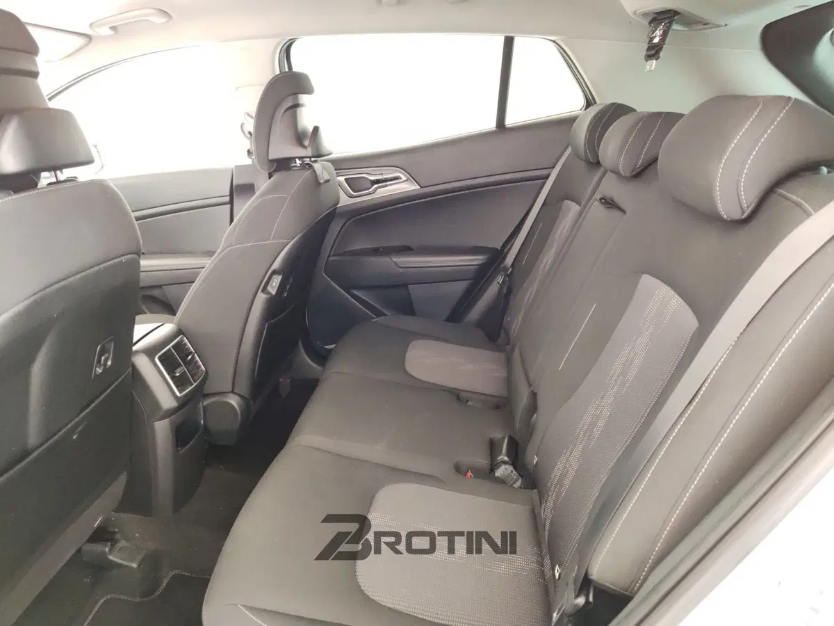 Kia Sportage usata a Massa-Carrara (10)