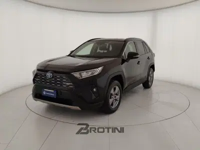 Toyota Rav4 vvt-ie h Active 2wd 218cv e-cvt del 2024 usata a Massa
