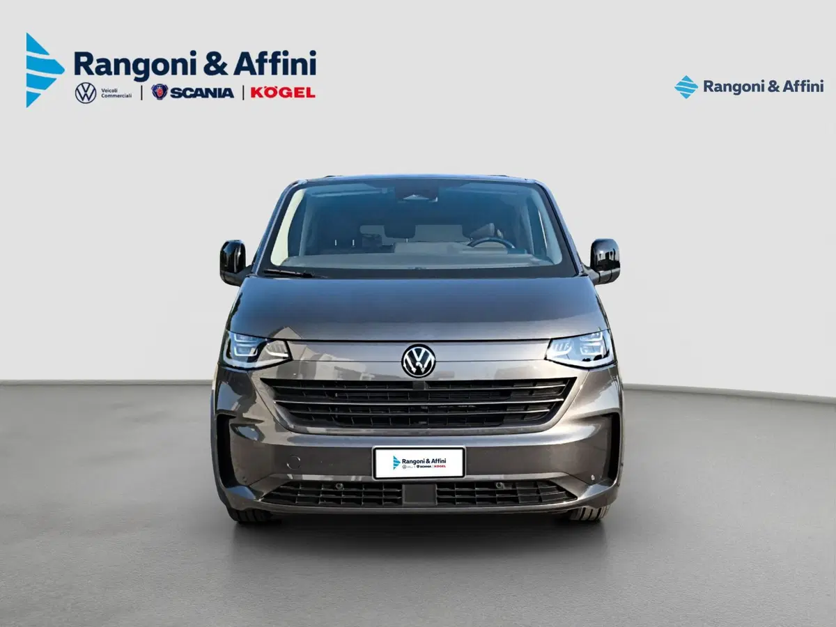 Volkswagen Veicoli Commerciali Caravelle nuova a Mantova (2)