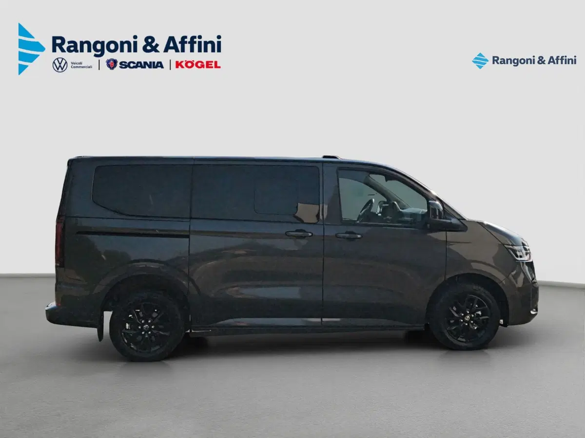 Volkswagen Veicoli Commerciali Caravelle nuova a Mantova (7)