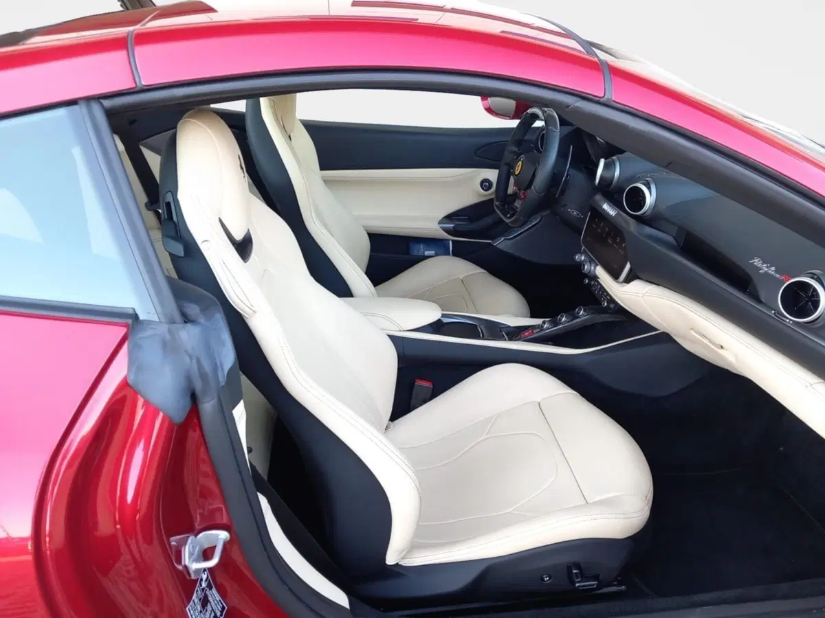 Ferrari Portofino Spider usata a Ancona (14)