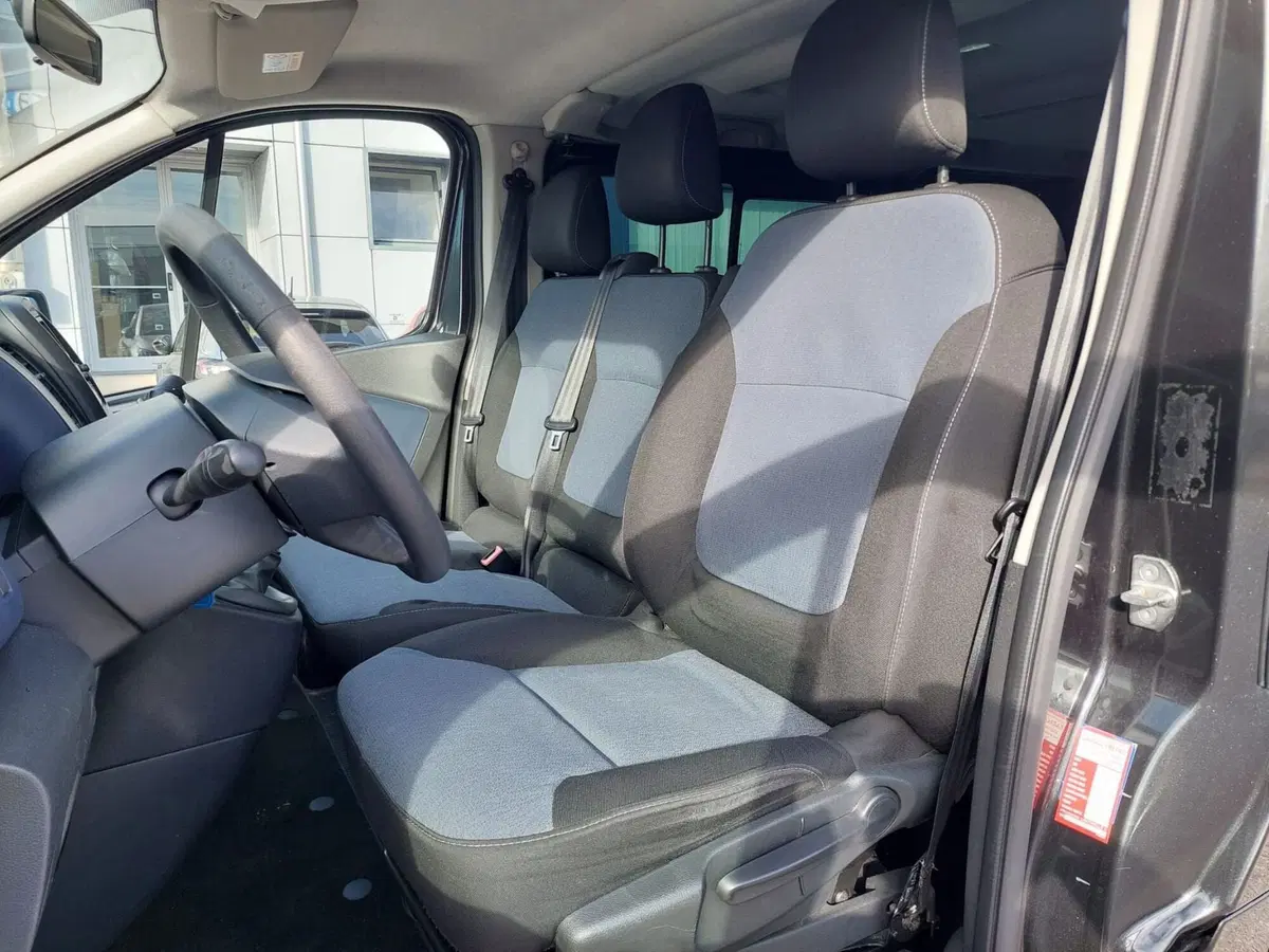 Opel Vivaro Furgone usata a Treviso (8)