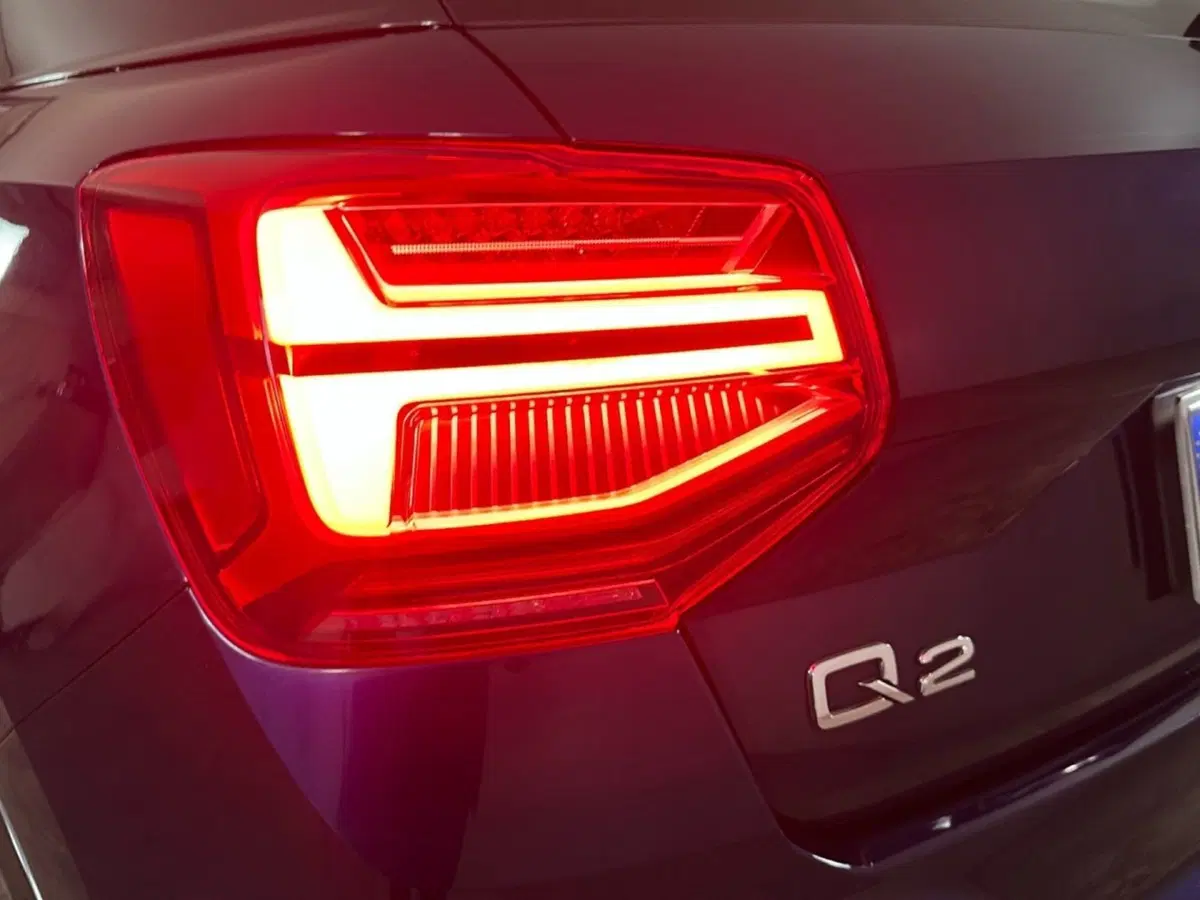 Audi Q2 usata a Napoli (20)