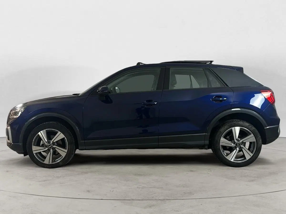 Audi Q2 usata a Napoli (3)