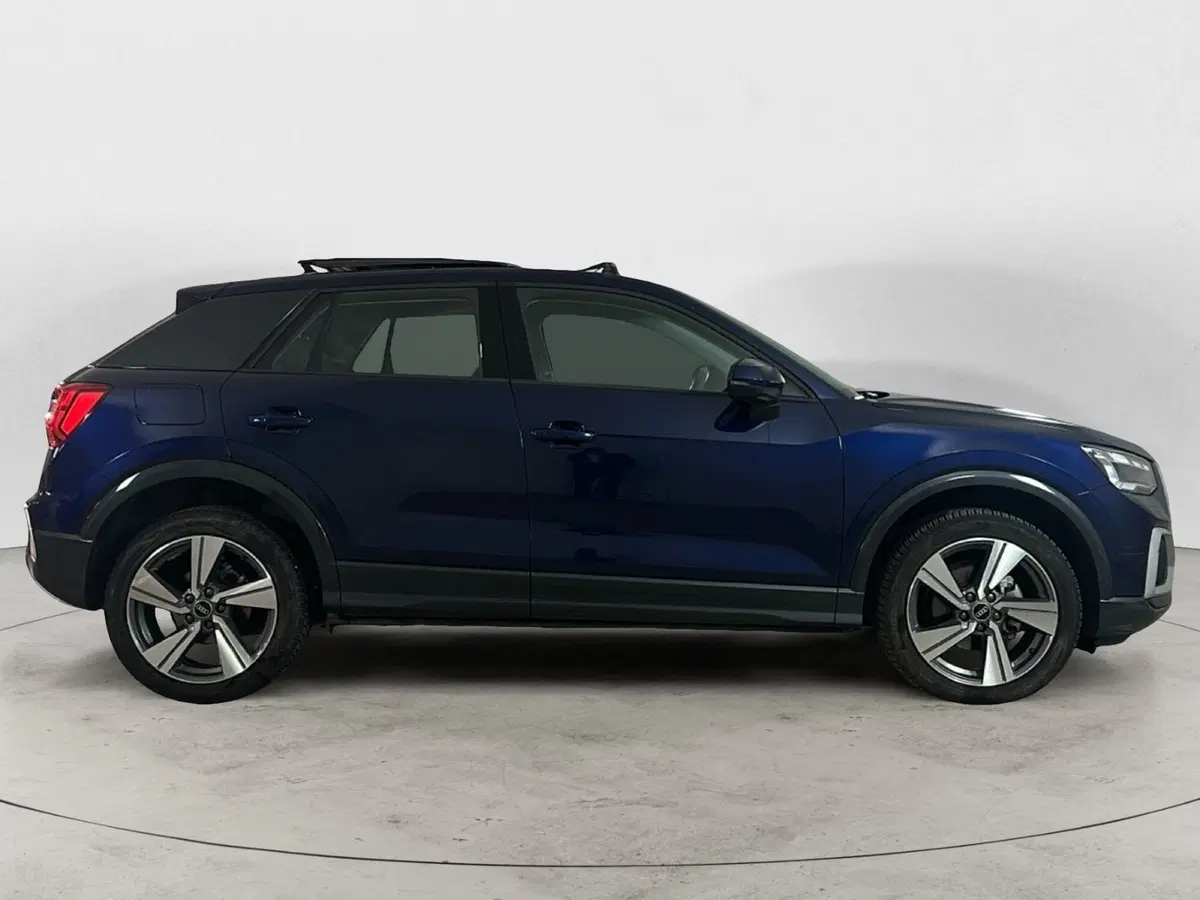 Audi Q2 usata a Napoli (6)