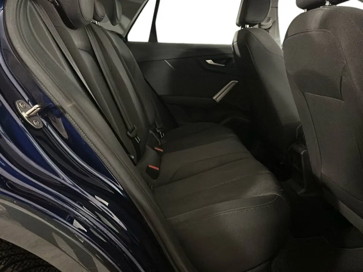 Audi Q2 usata a Napoli (8)