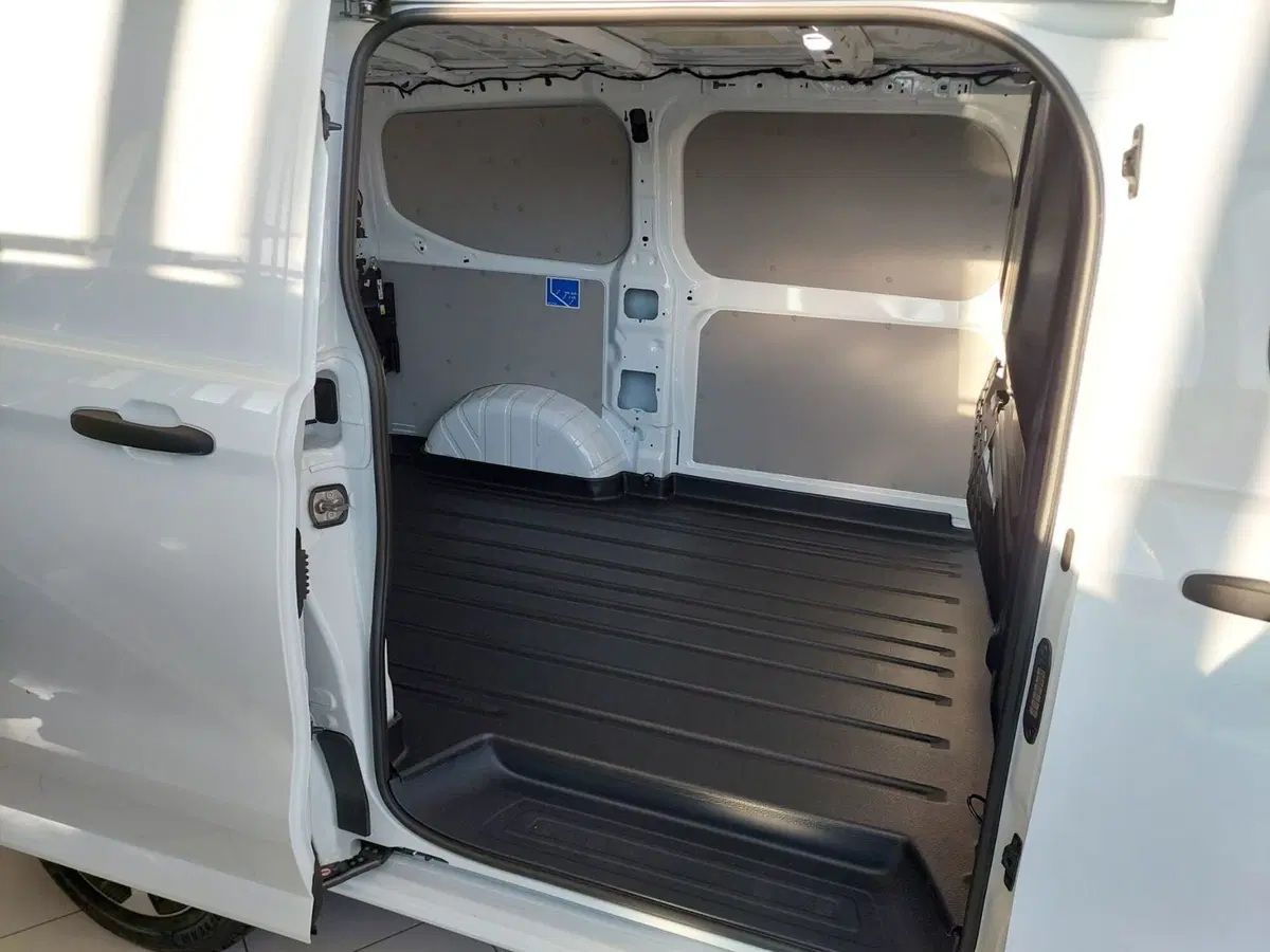 Ford Transit Custom Furgone nuova a Treviso (15)