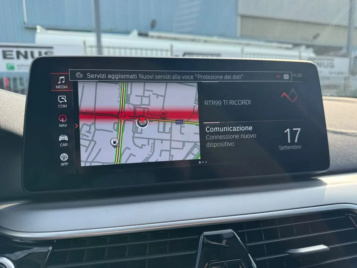 BMW Serie 5 Touring nuova a Monza e Brianza (11)