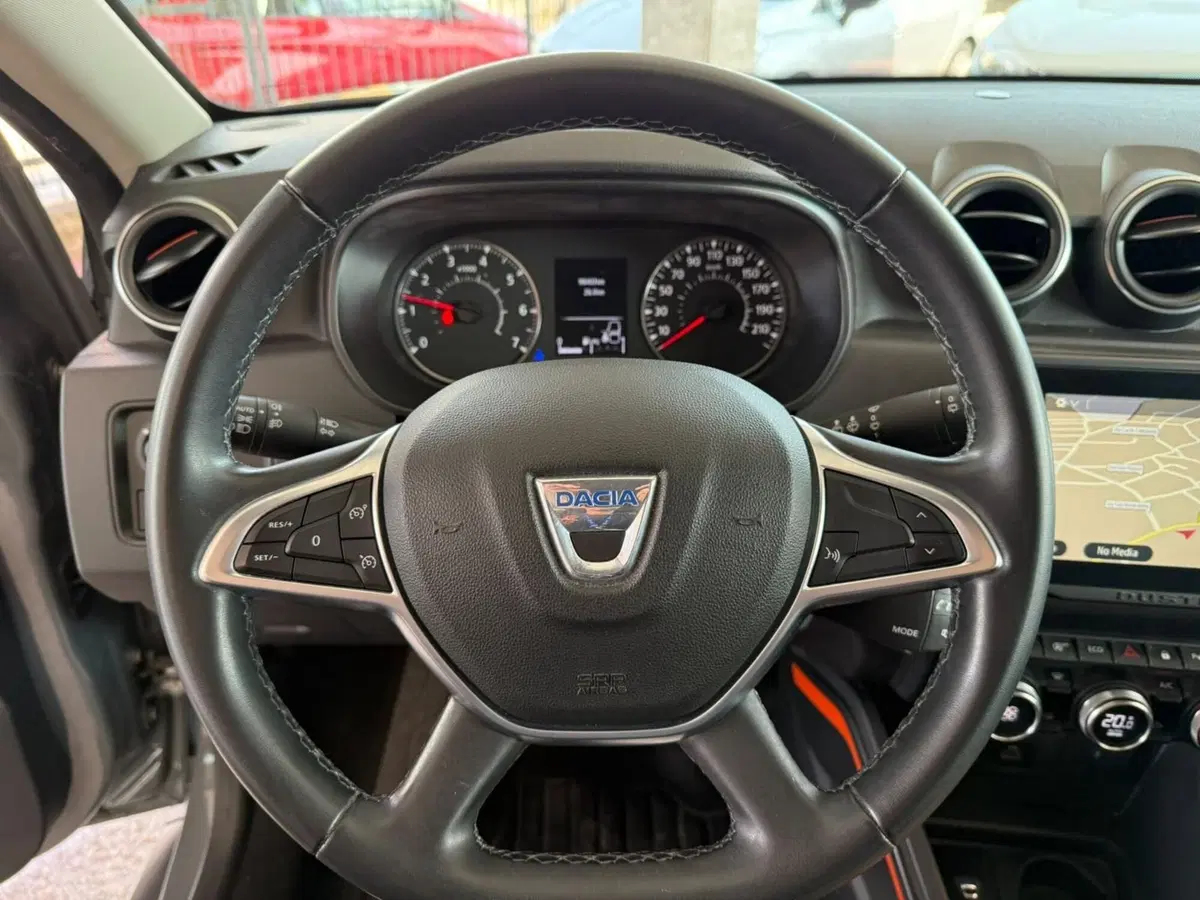 Dacia Duster usata a Brescia (12)
