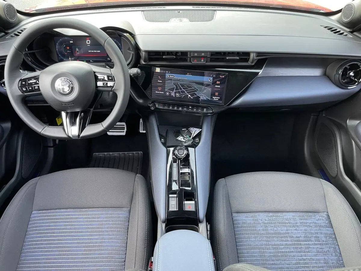 Alfa Romeo Junior nuova a Ancona (10)