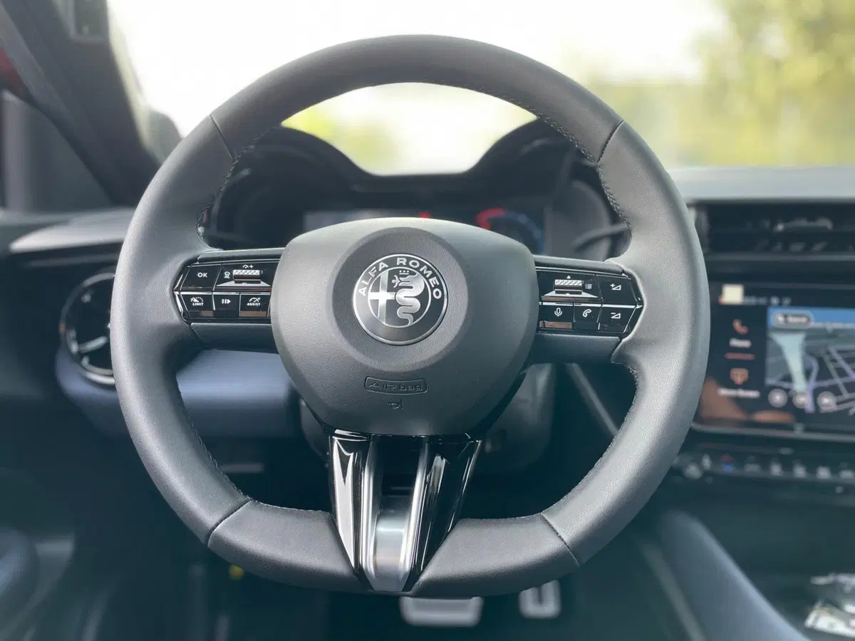 Alfa Romeo Junior nuova a Ancona (11)