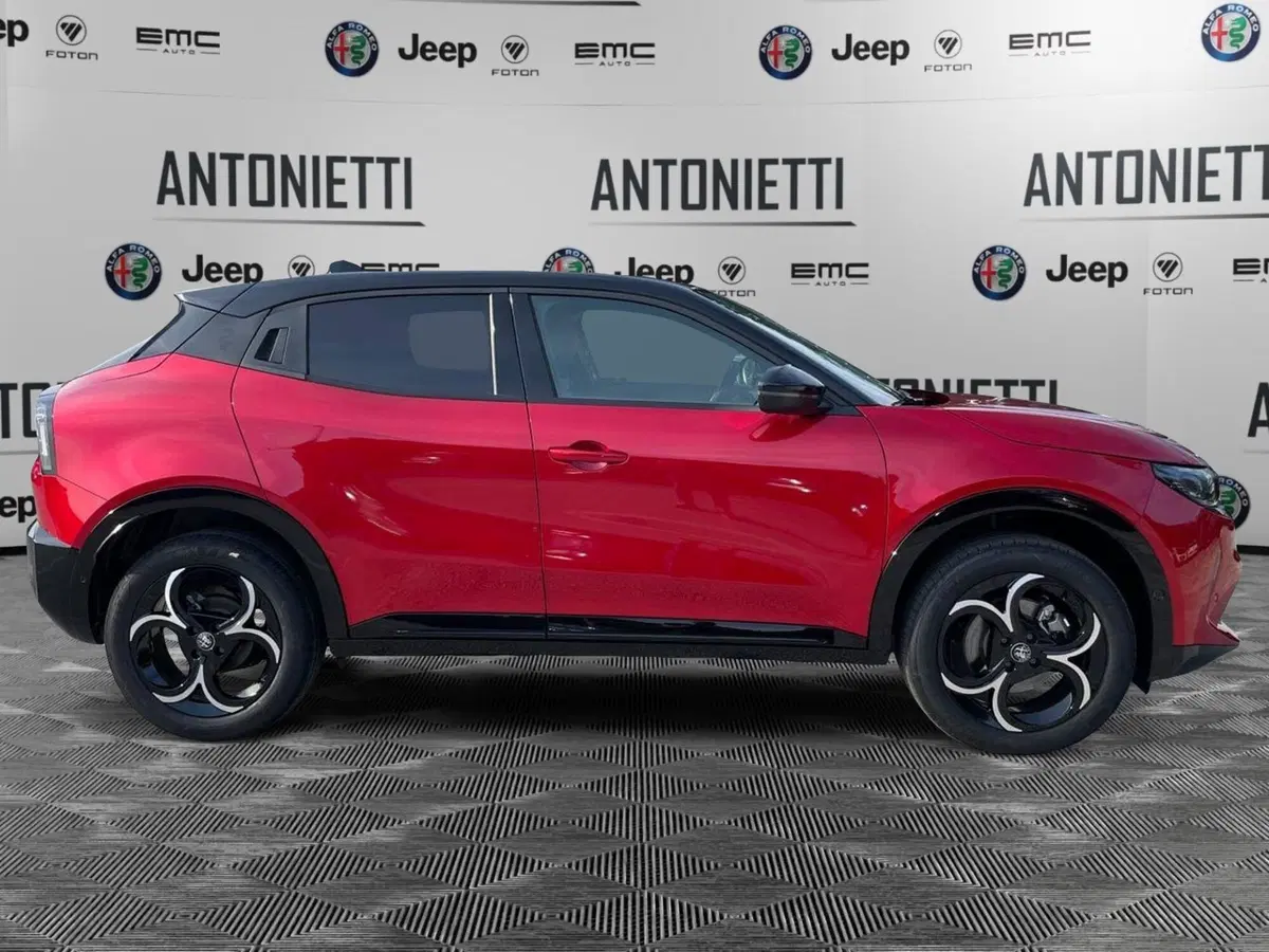 Alfa Romeo Junior nuova a Ancona (4)