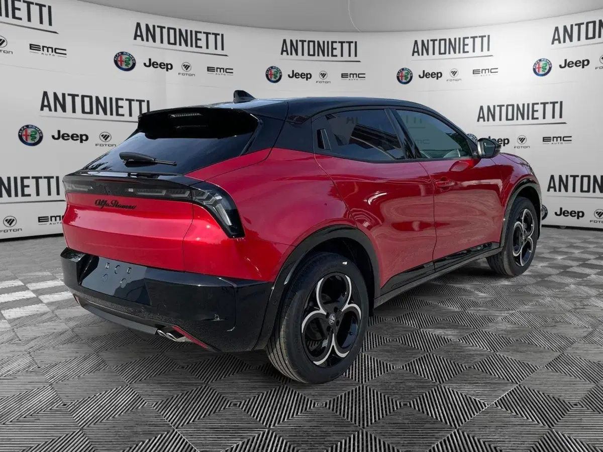 Alfa Romeo Junior nuova a Ancona (5)