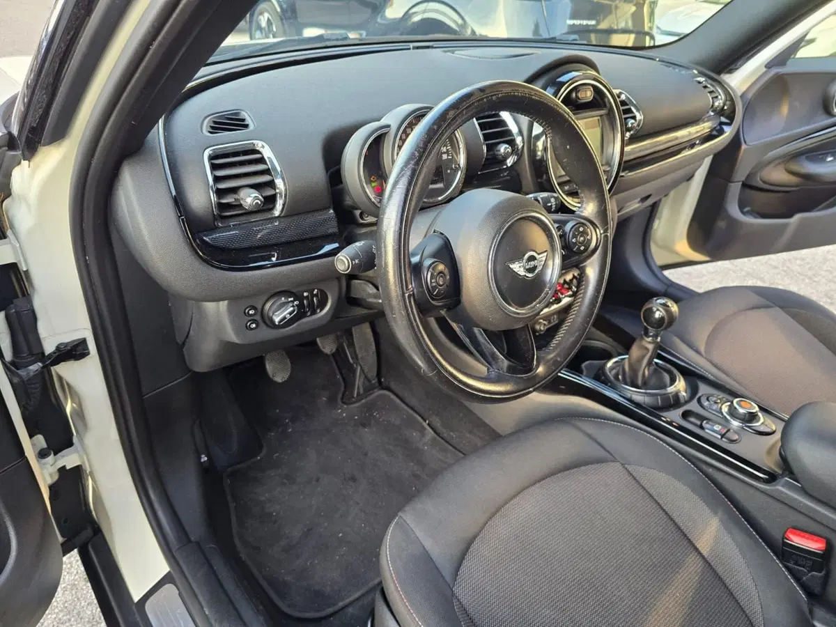 MINI Mini Clubman usata a Rimini (11)