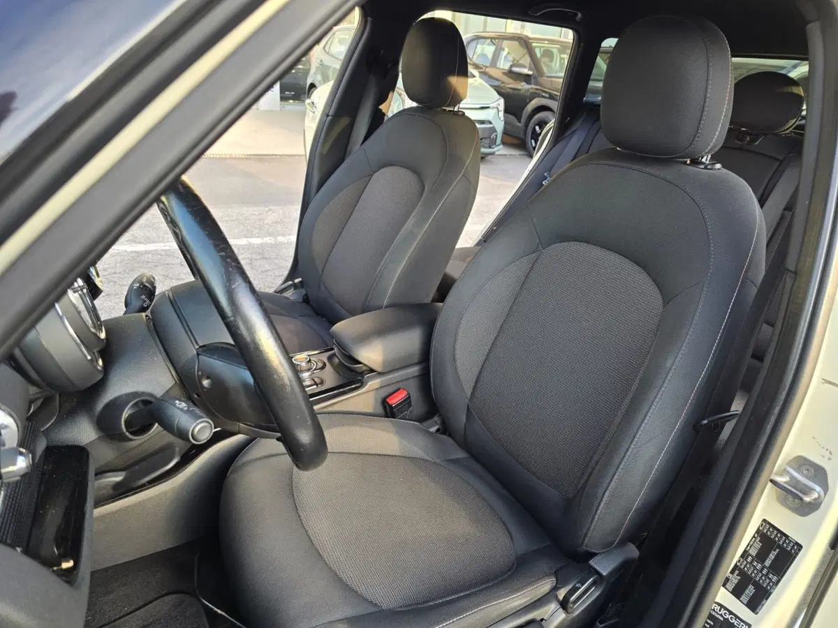 MINI Mini Clubman usata a Rimini (12)