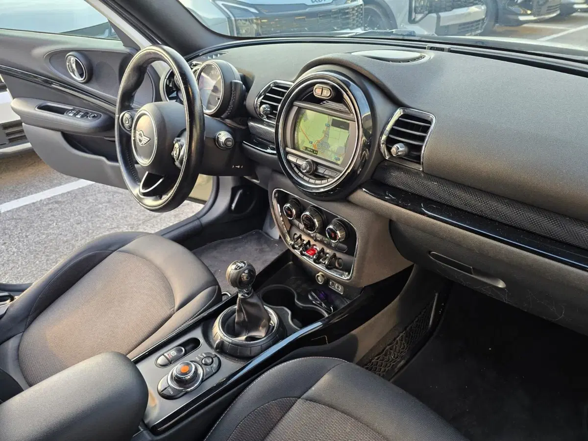 MINI Mini Clubman usata a Rimini (13)