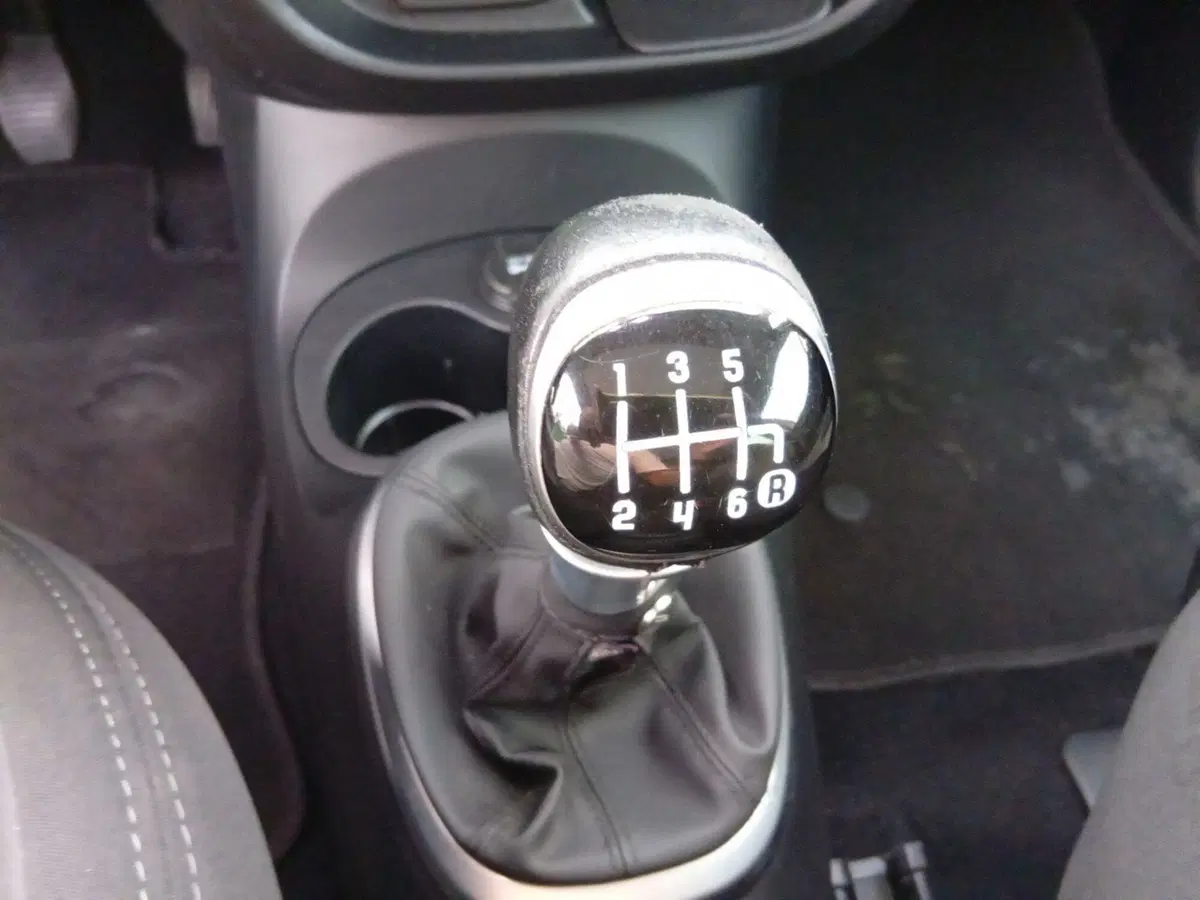 Fiat 500L usata a Catania (18)