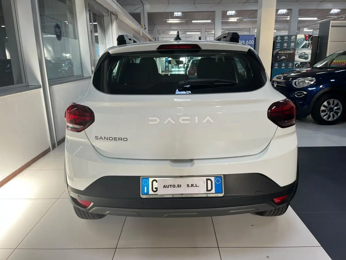 Dacia Sandero usata a Lucca (6)
