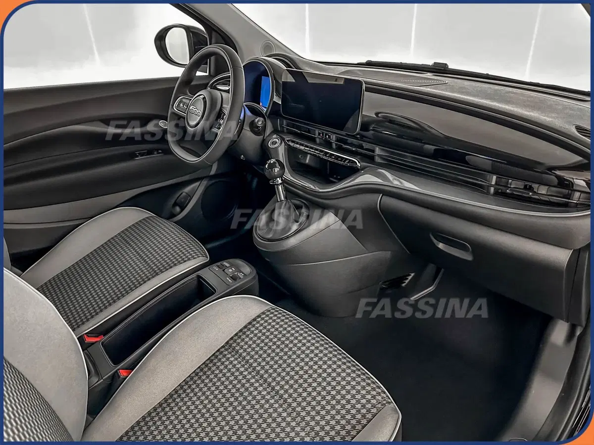 Fiat 500 nuova a Milano (13)