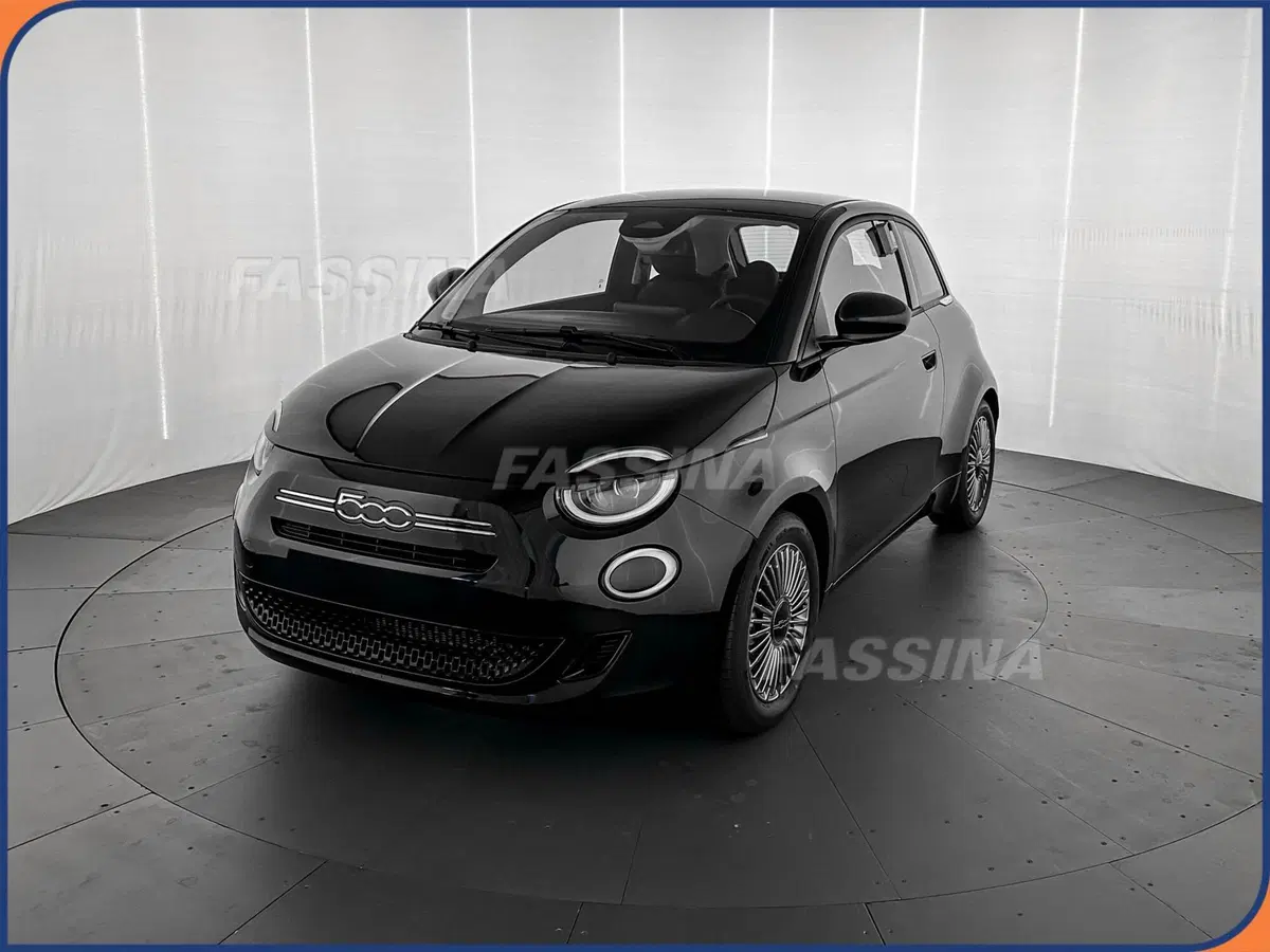 Fiat 500 nuova a Milano (3)