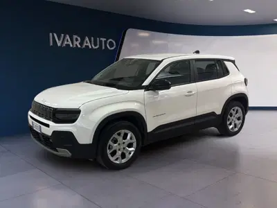 Jeep Avenger 1.2 turbo Altitude fwd 100cv del 2024 usata a Arezzo