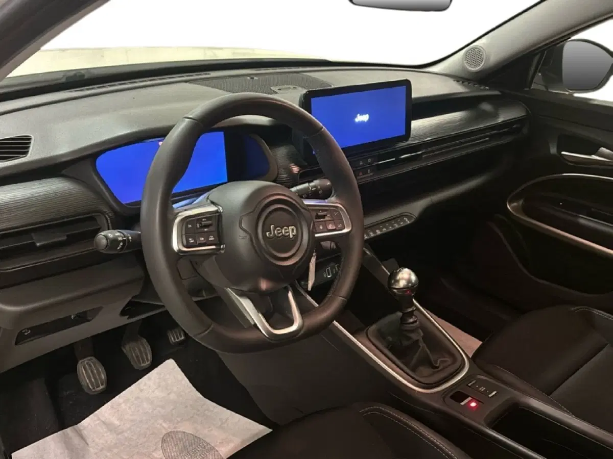 Jeep Avenger usata a Arezzo (15)