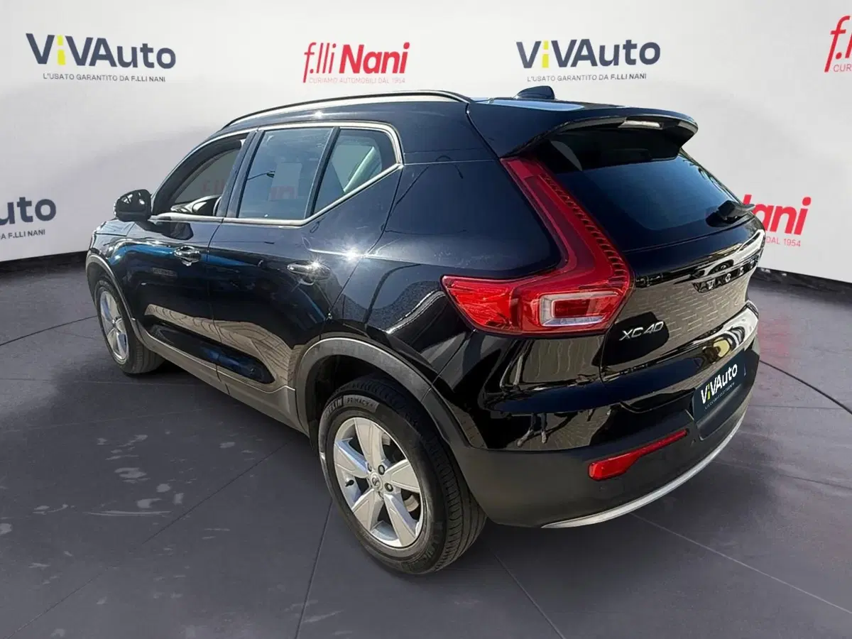 Volvo XC40 usata a Massa-Carrara (2)