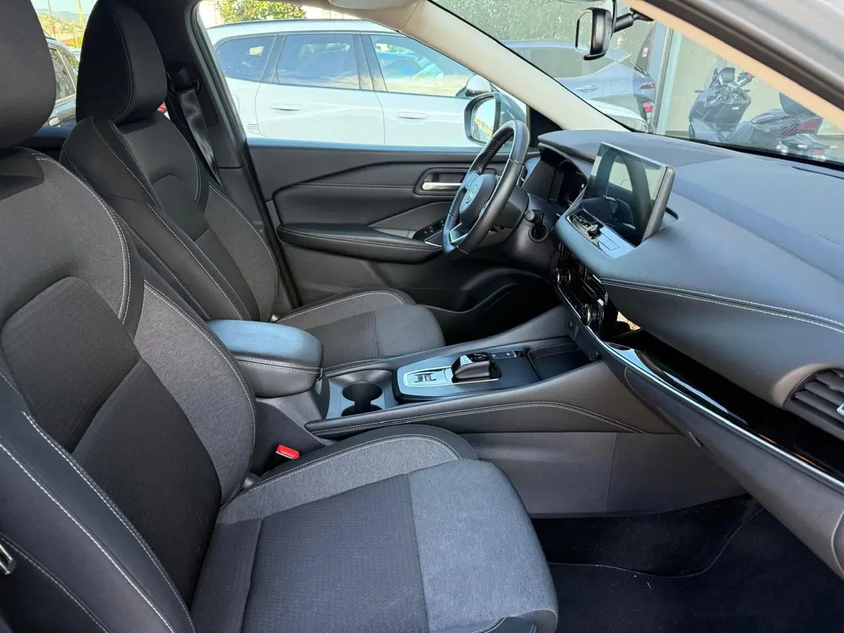 Nissan Qashqai usata a Massa-Carrara (5)