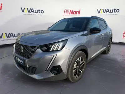 Peugeot 2008 50 kWh GT del 2022 usata a Massa