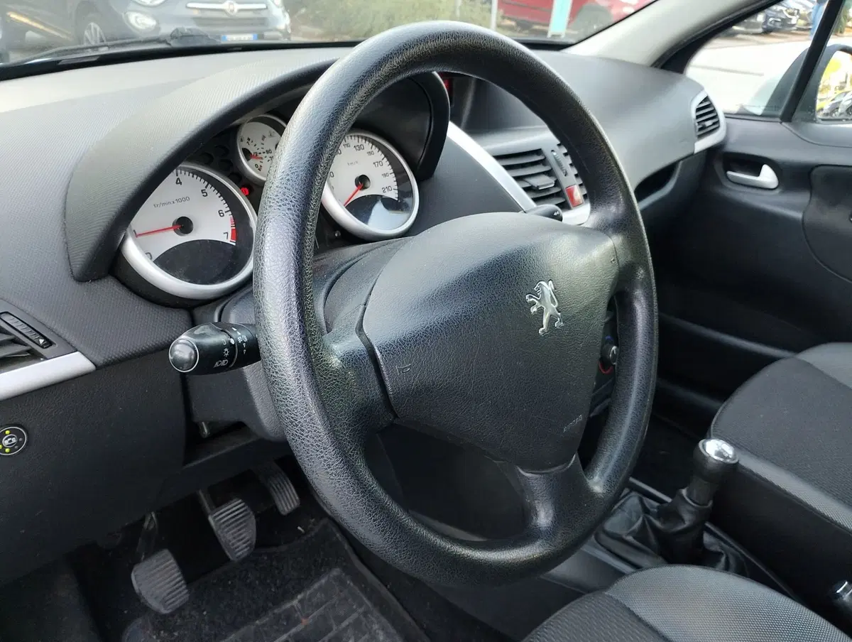 Peugeot 207 usata a Ravenna (8)