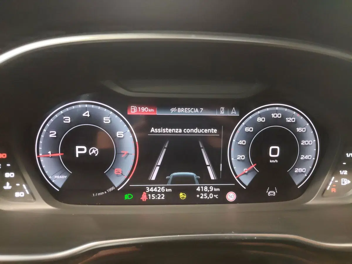 Audi Q3 Sportback usata a Modena (9)